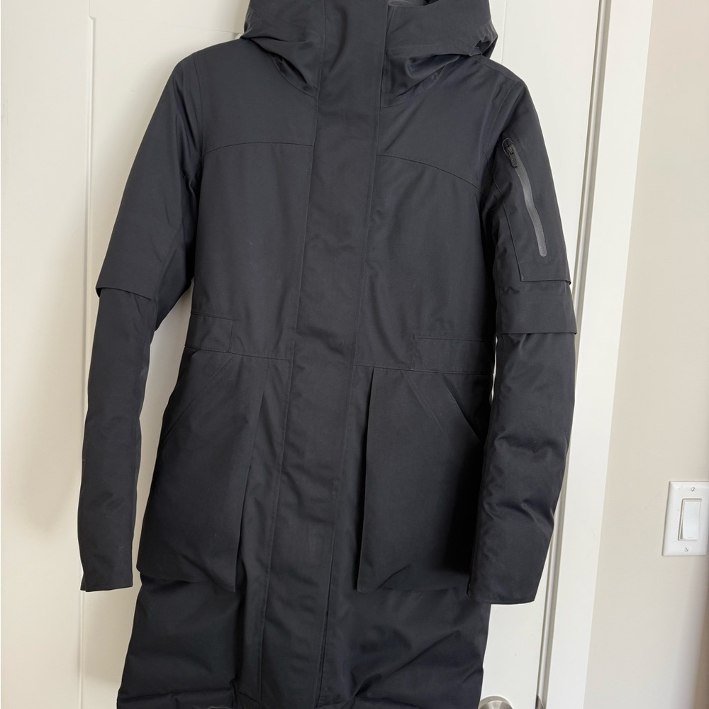 lululemon athletica Black Women's Hooded Ski & Snow Jacket